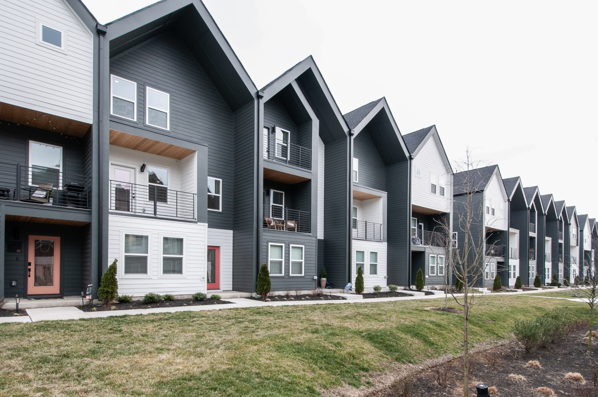 440 Markham St Unit: 24