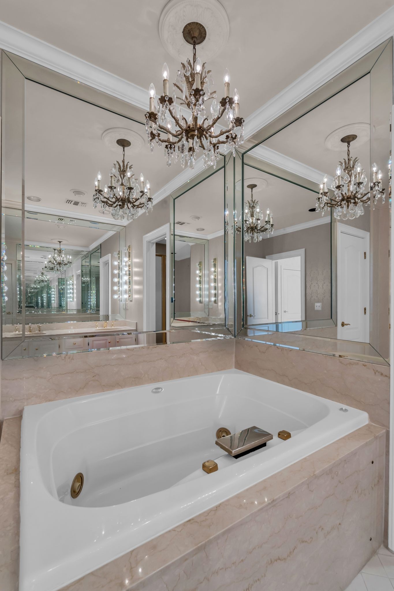 3733 West End Ave Unit: 101