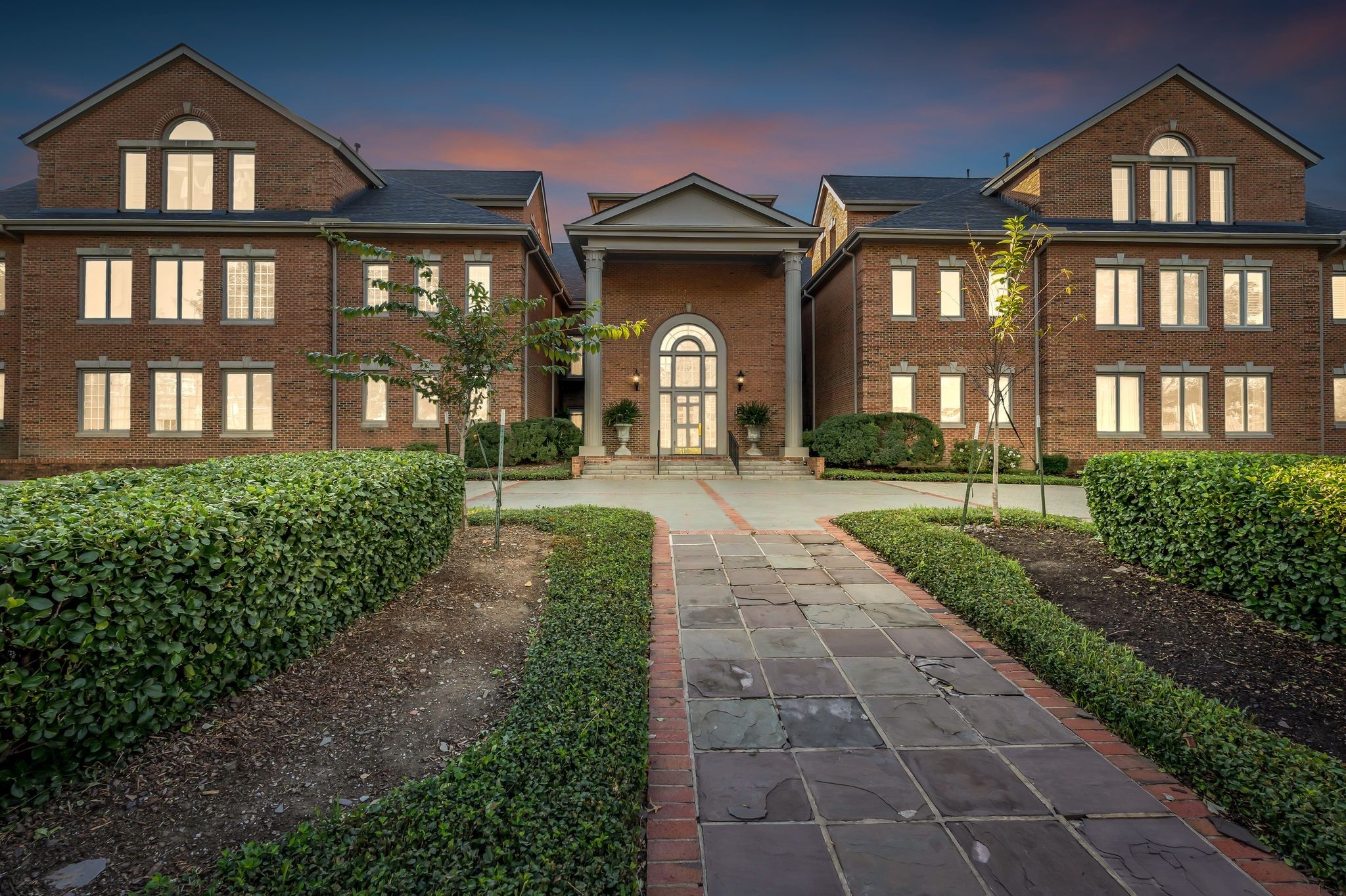 3733 West End Ave Unit: 101