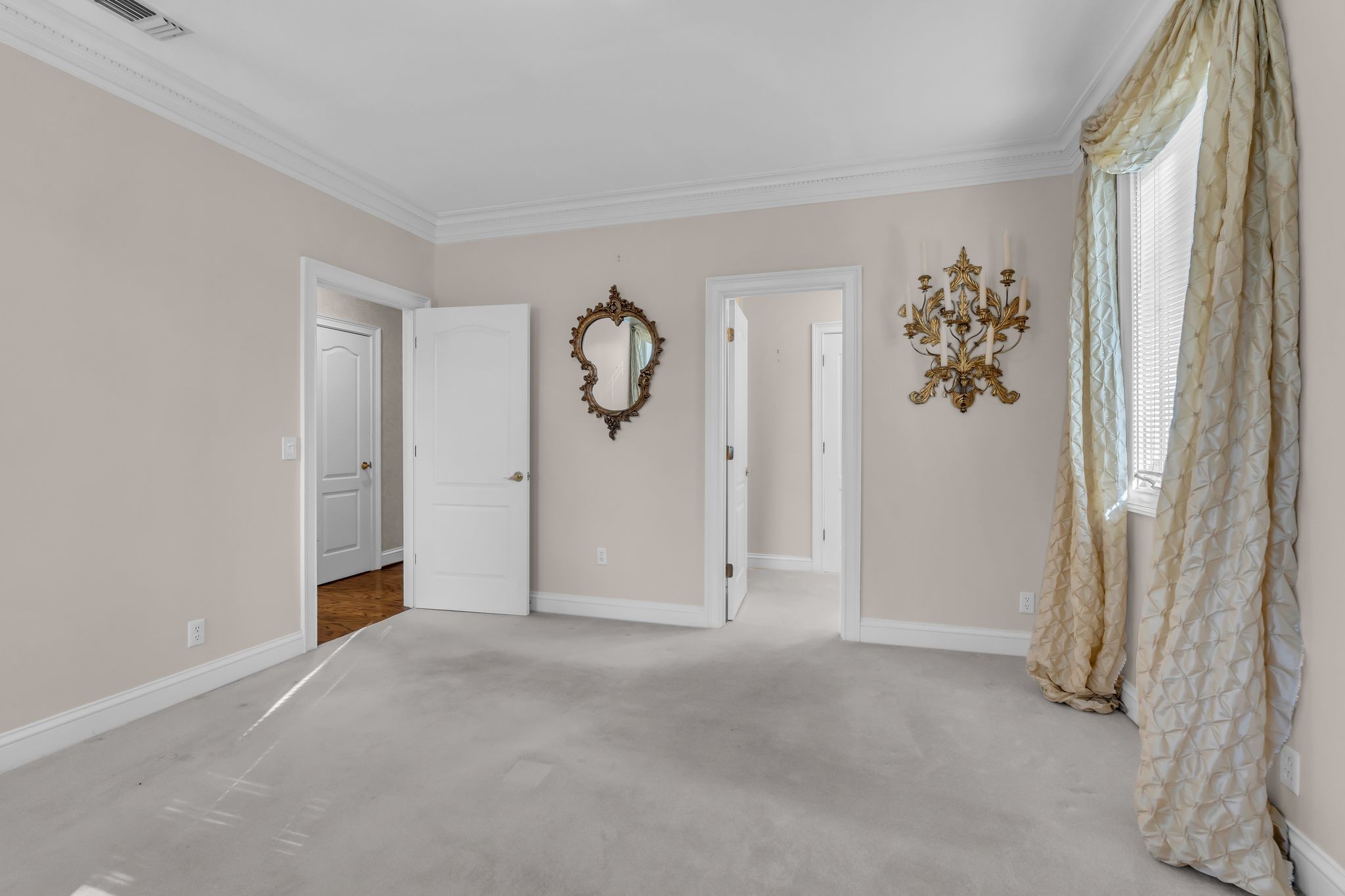 3733 West End Ave Unit: 101