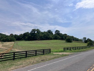 3076 Carters Creek Pk