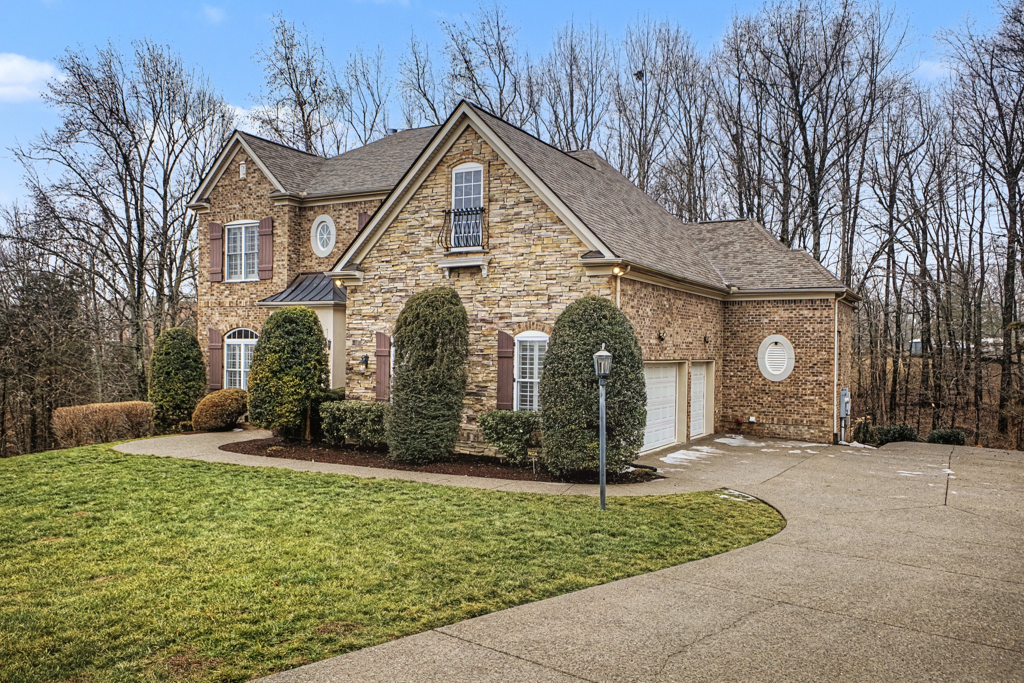 871 Arlington Heights Dr