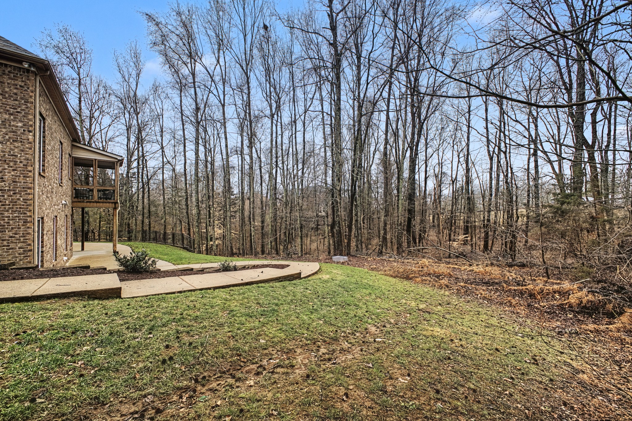 871 Arlington Heights Dr