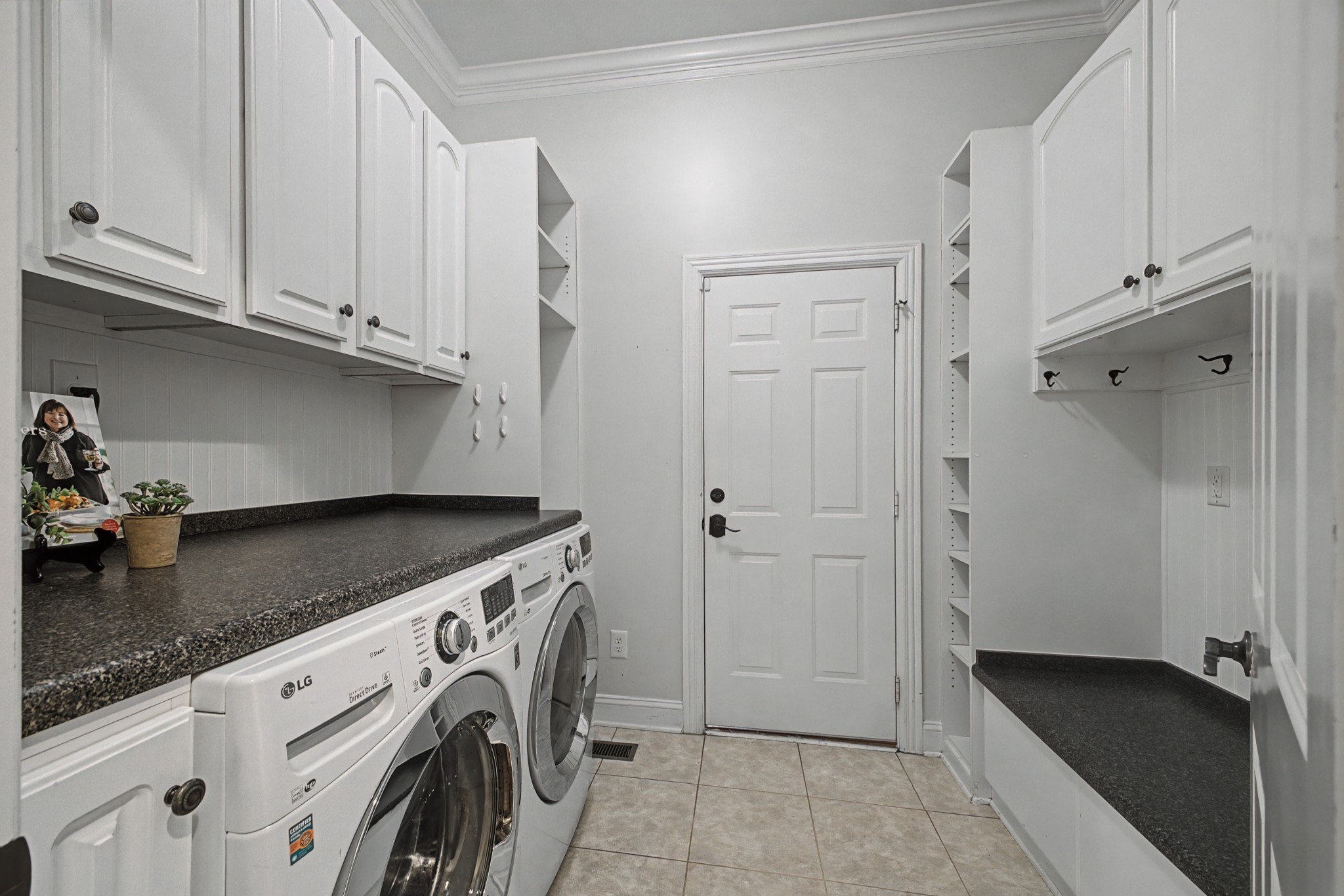 871 Arlington Heights Dr