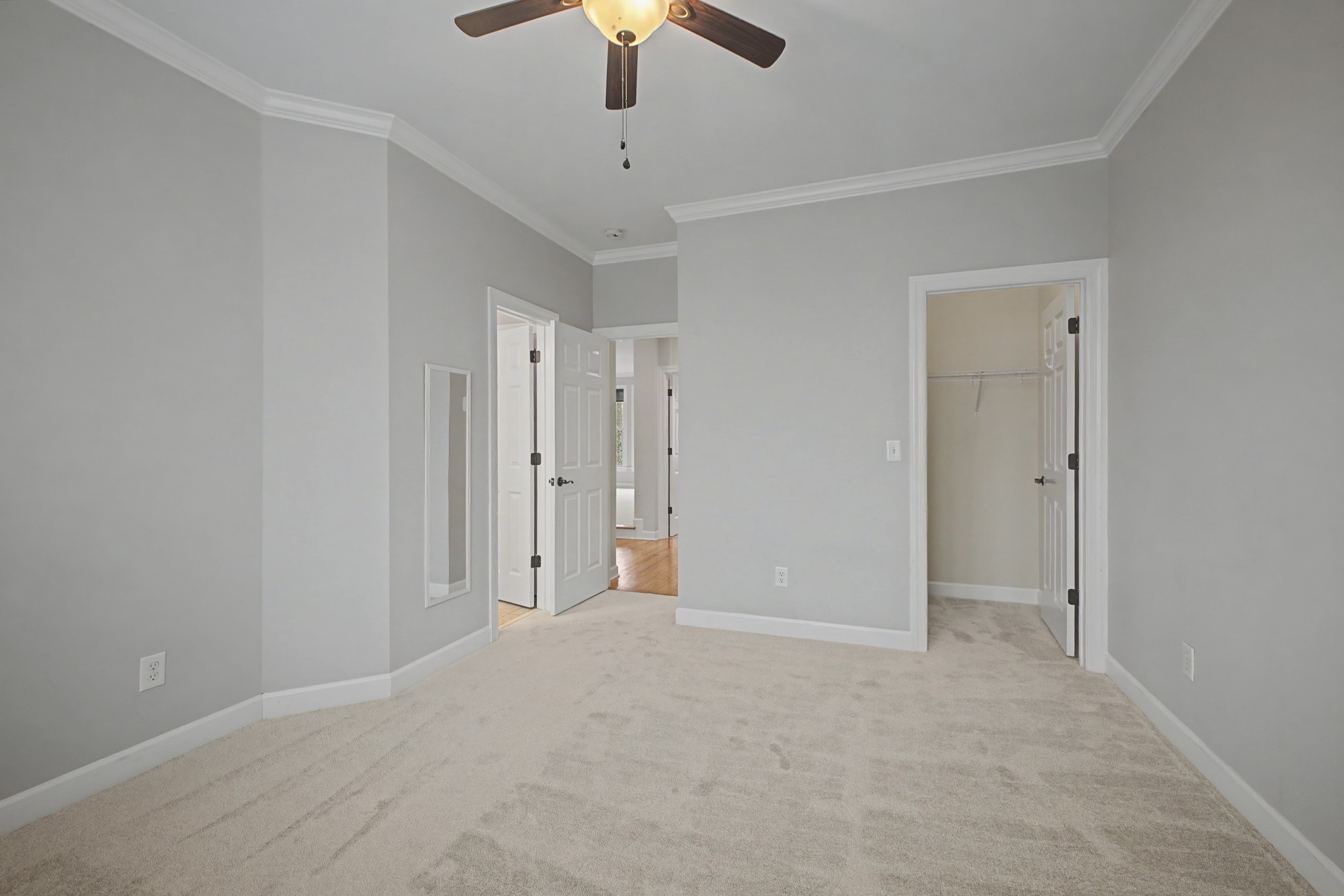 871 Arlington Heights Dr