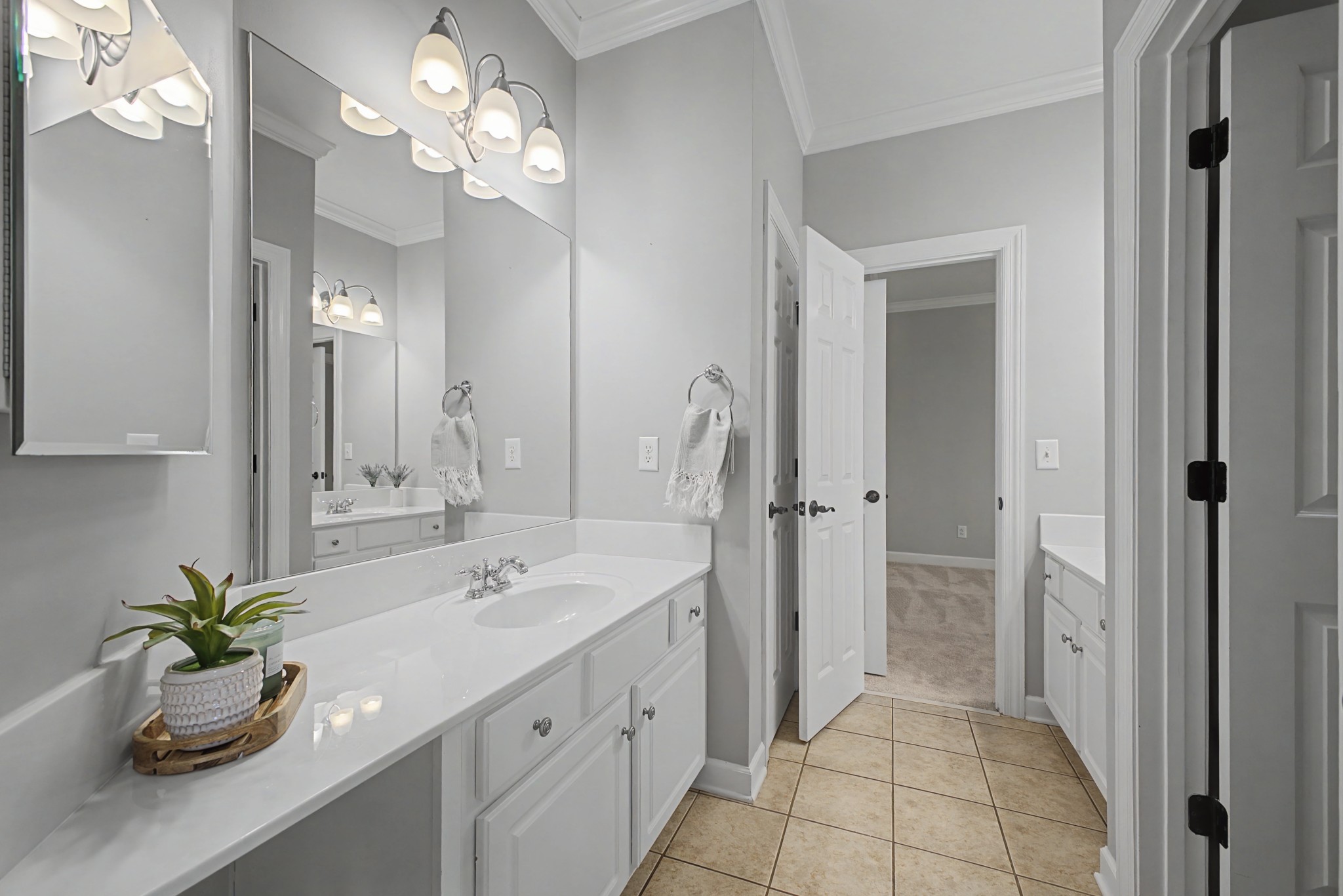 871 Arlington Heights Dr