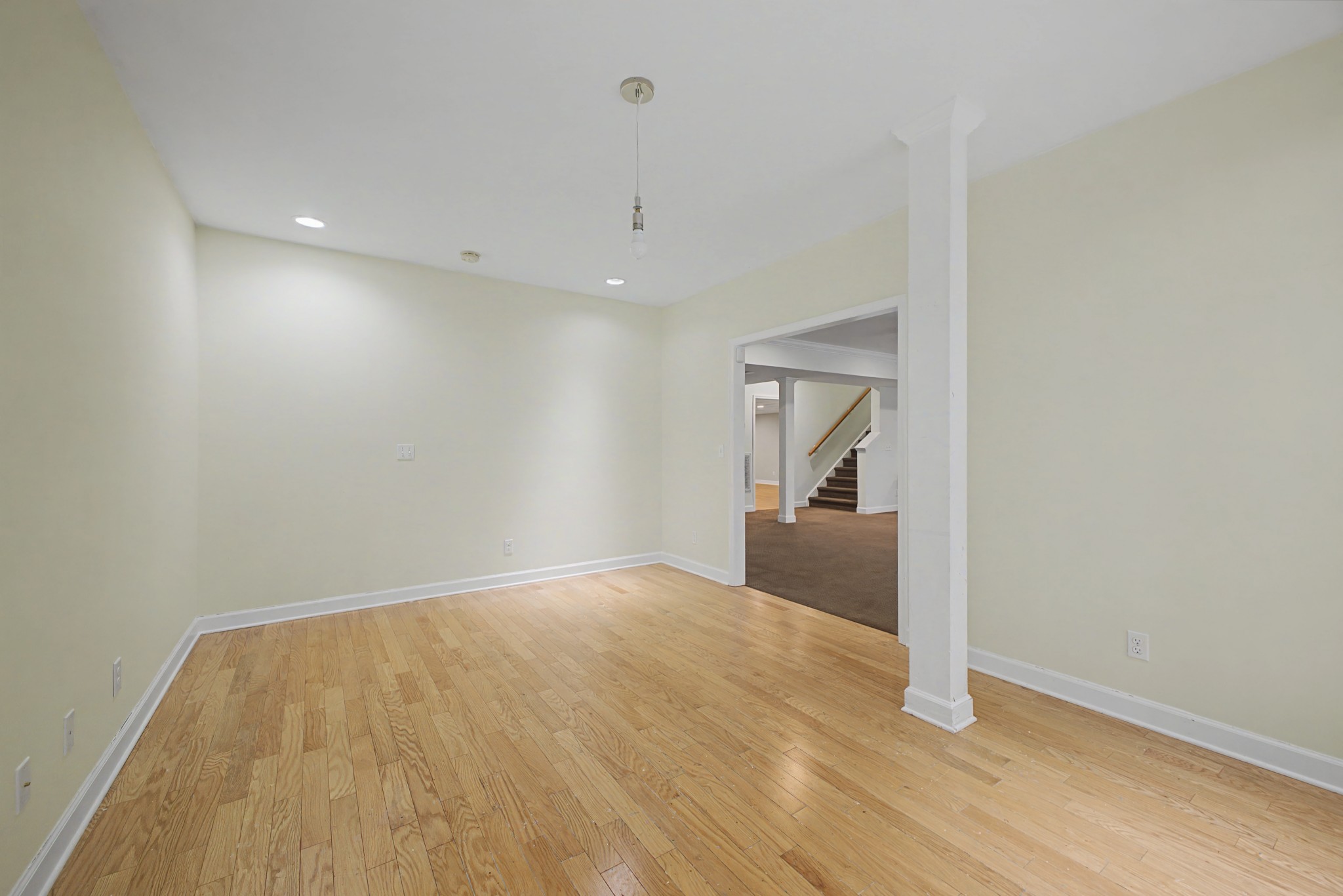 871 Arlington Heights Dr