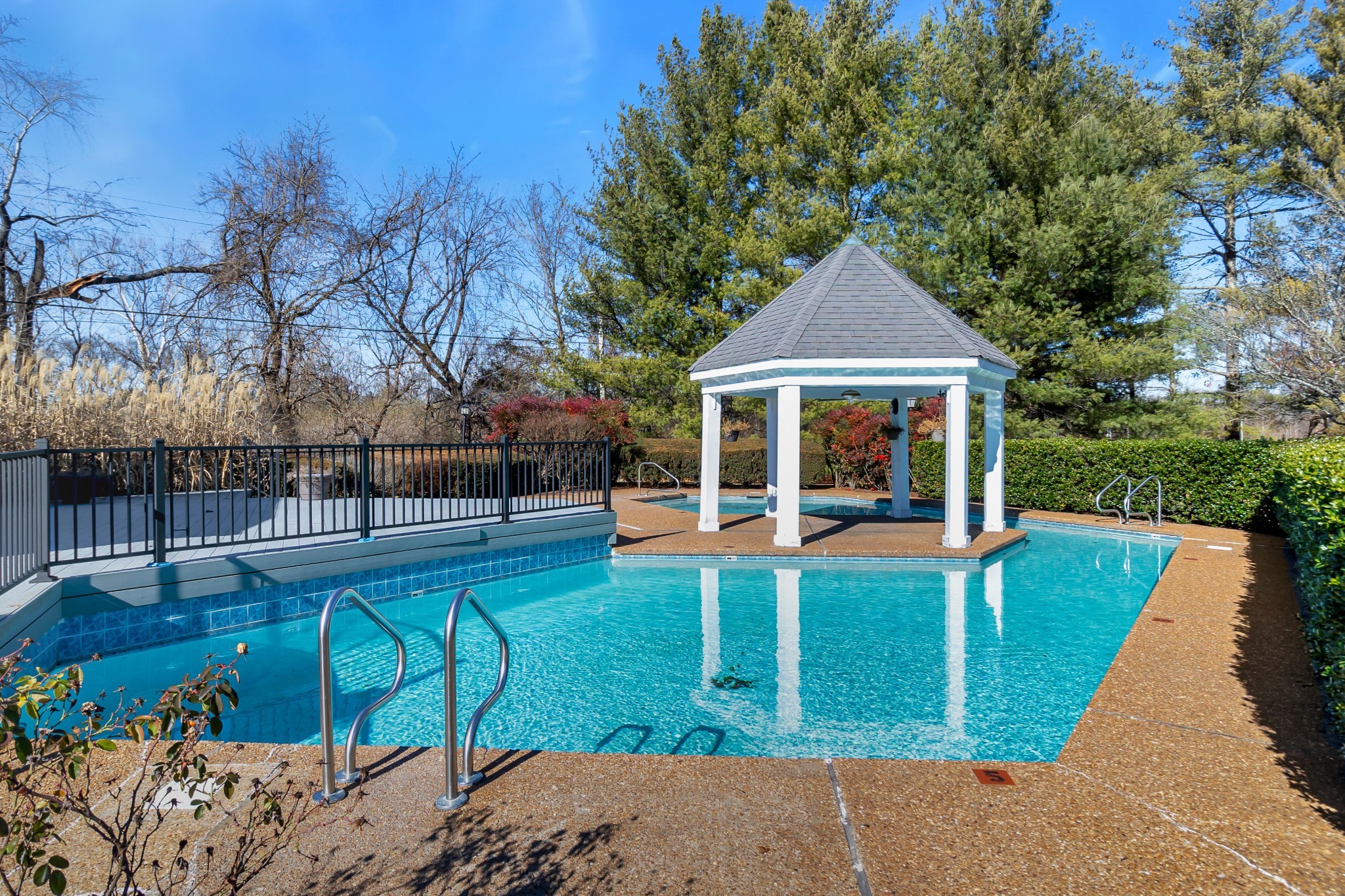 1217 Carriage Park Dr Unit: 1217