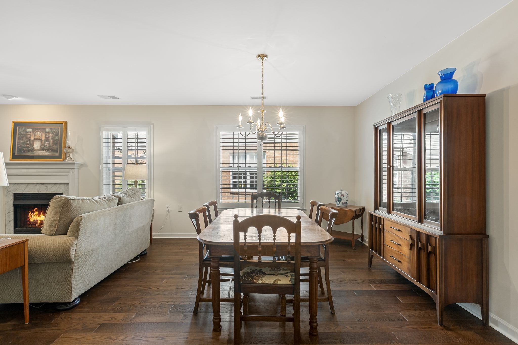 18 Holland Park Ln