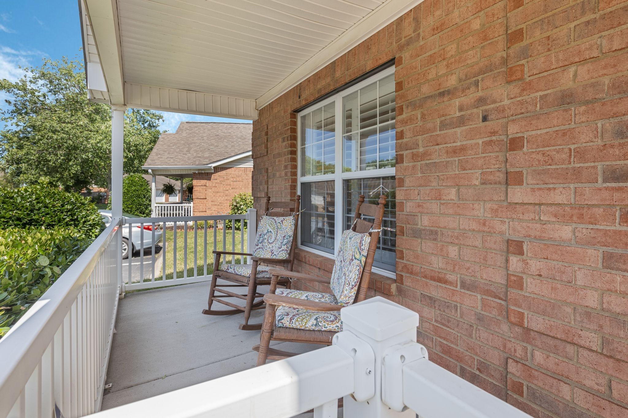 18 Holland Park Ln