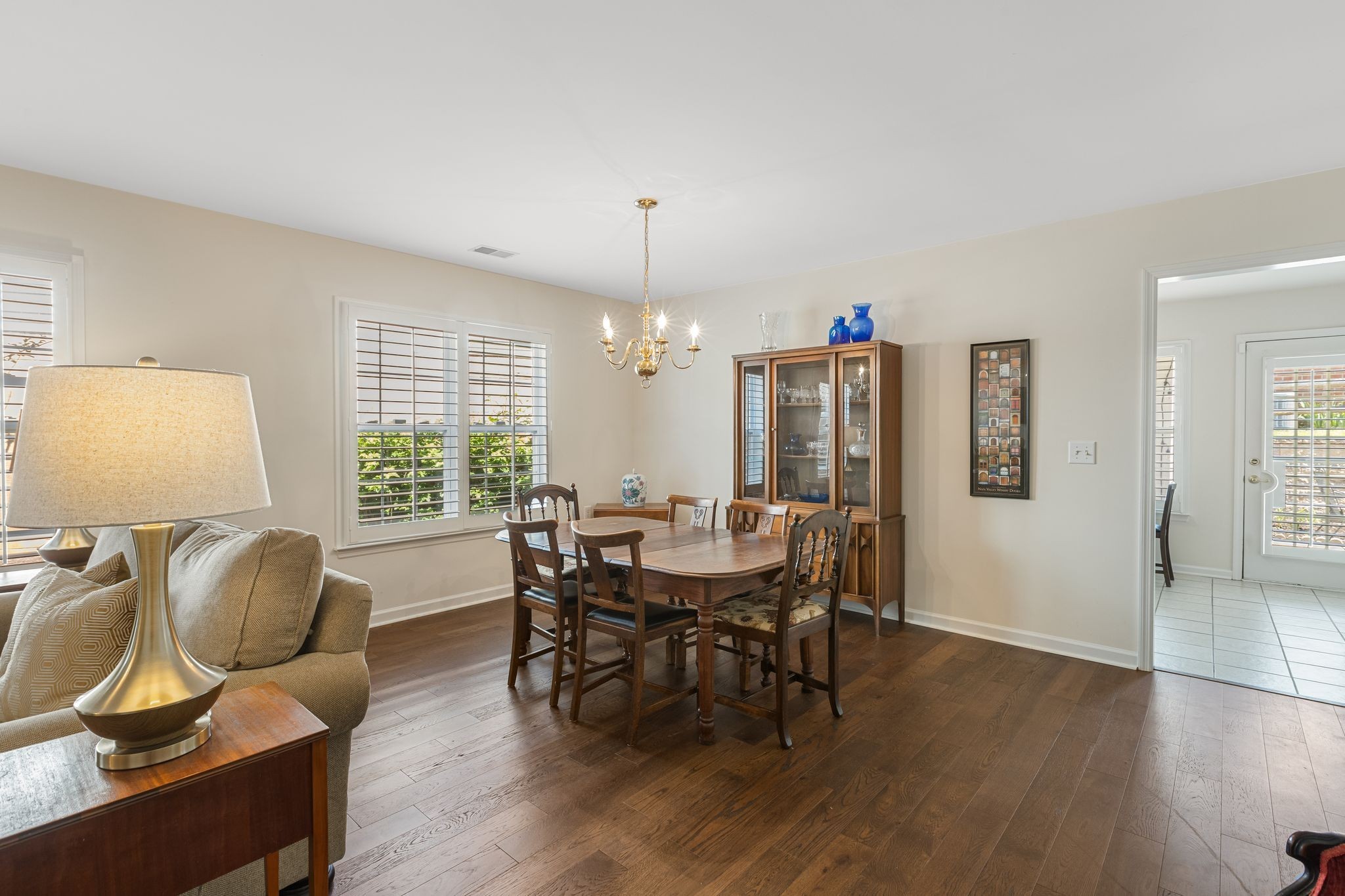 18 Holland Park Ln
