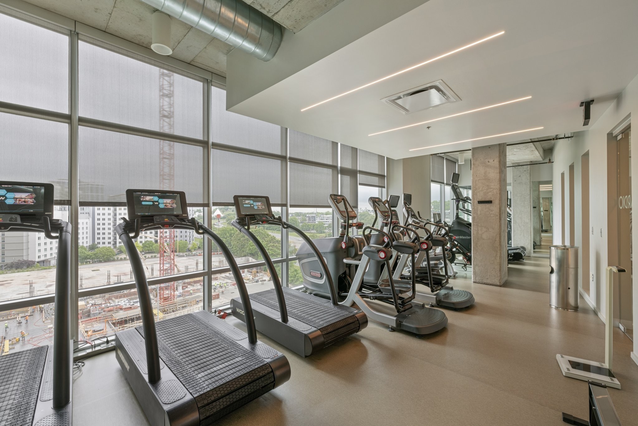 700 12th Ave, S Unit: 1002