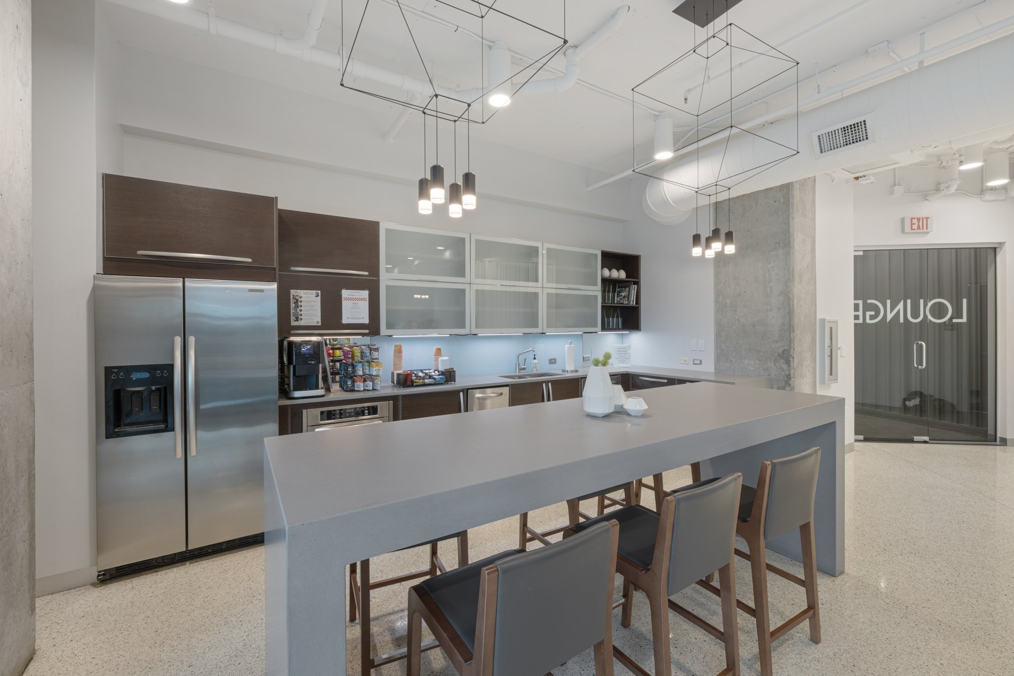 700 12th Ave, S Unit: 1002