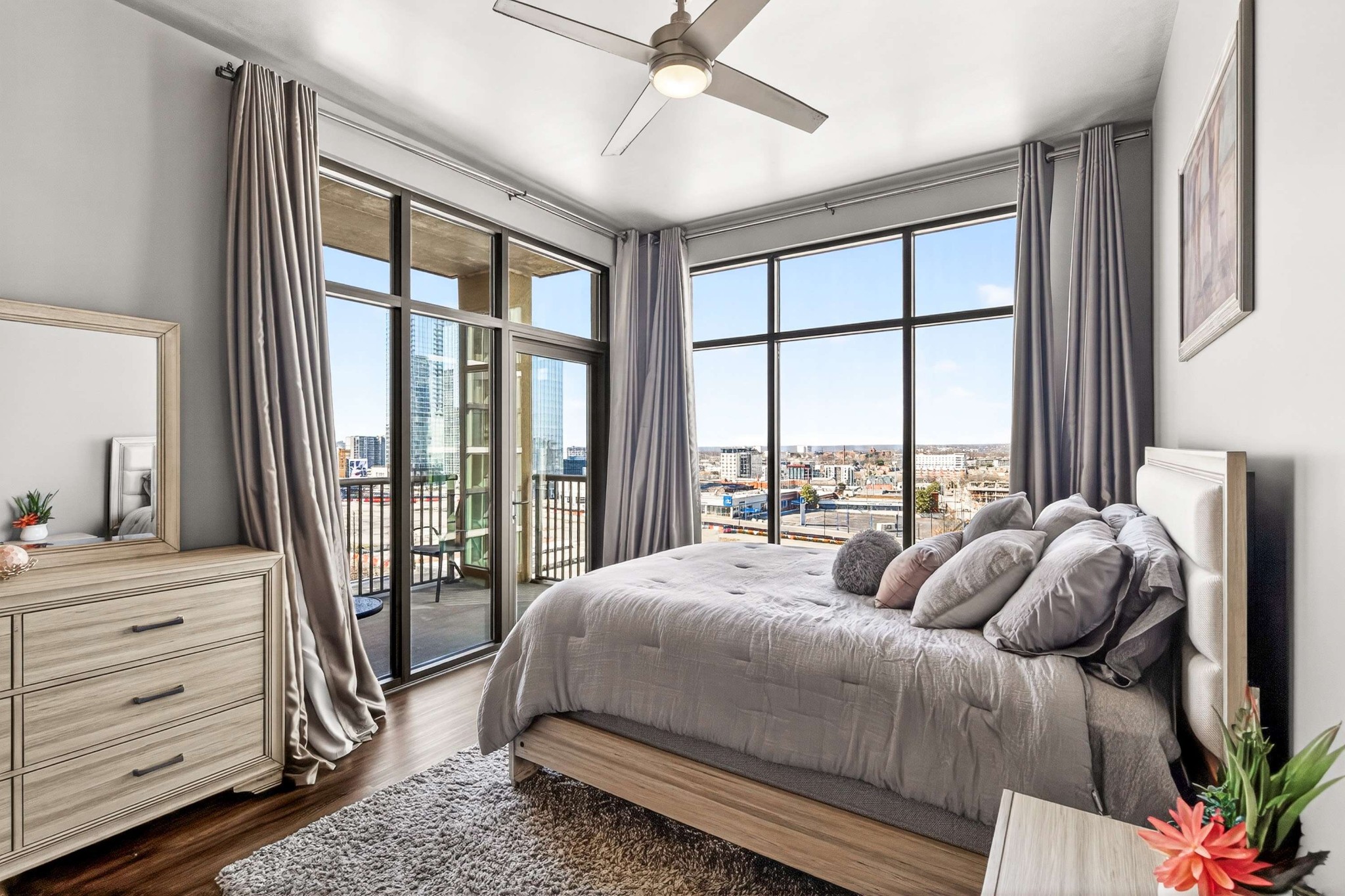 1510 Demonbreun St Unit: 904