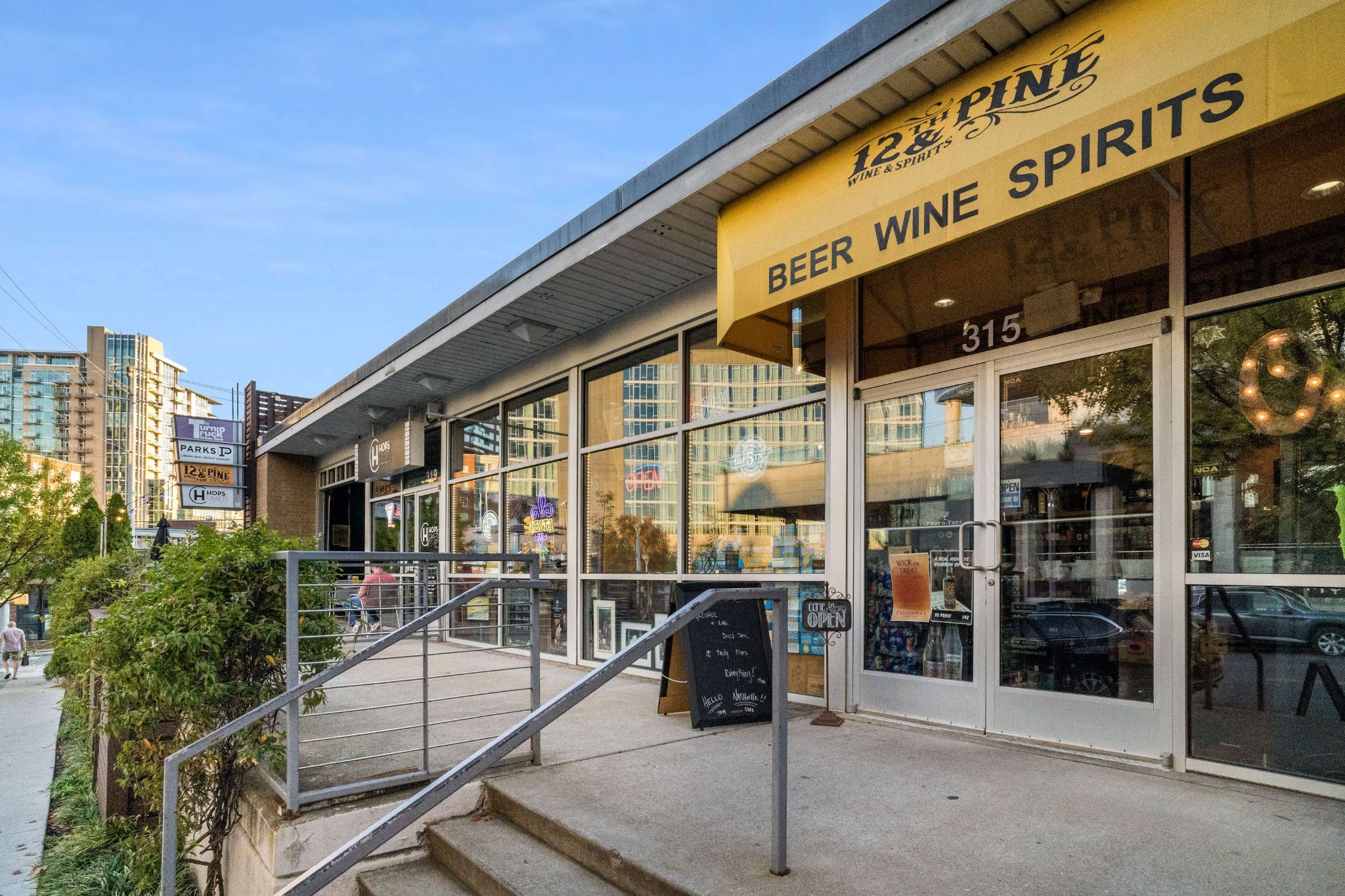 1510 Demonbreun St Unit: 904