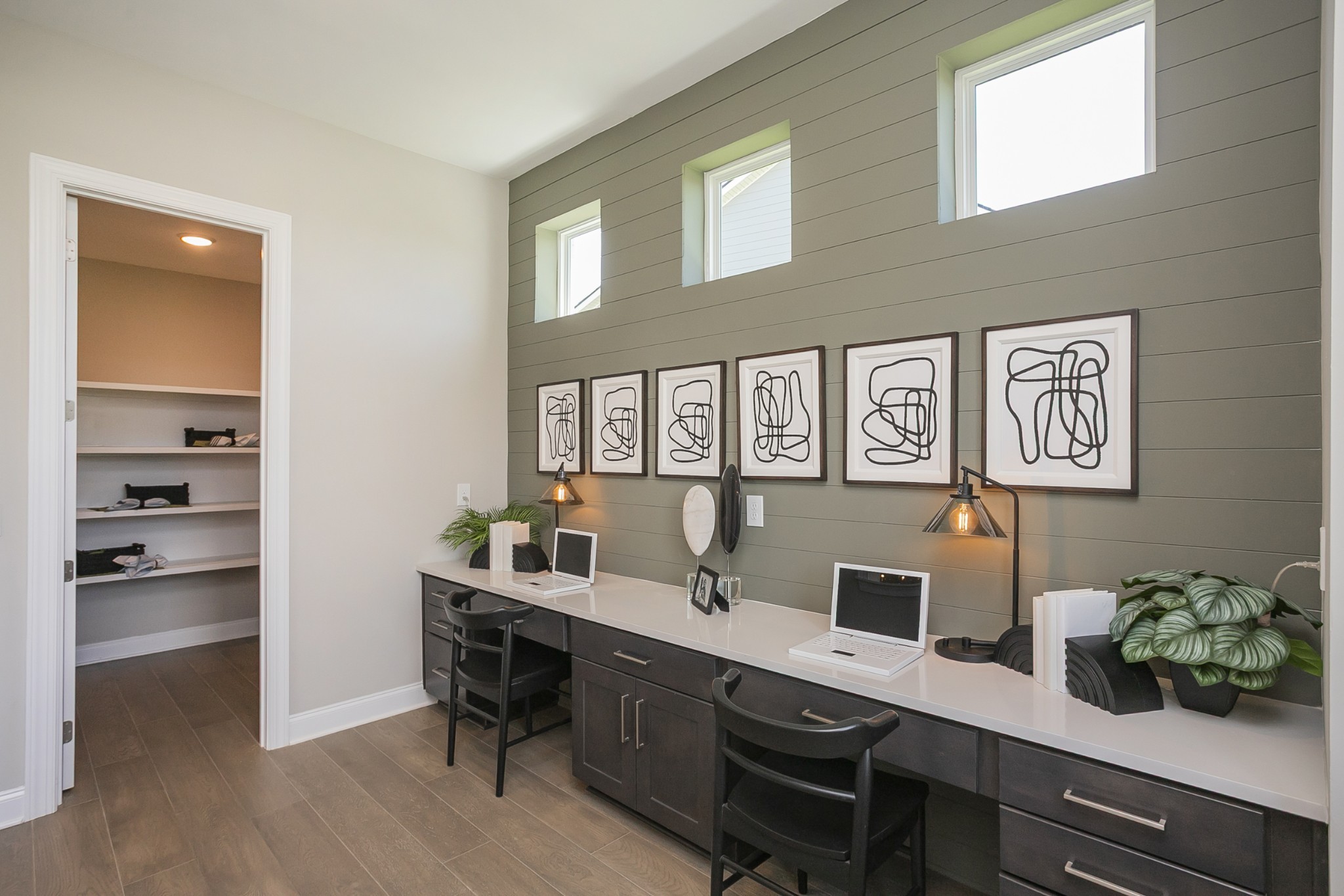 5957 Hunt Valley Drive