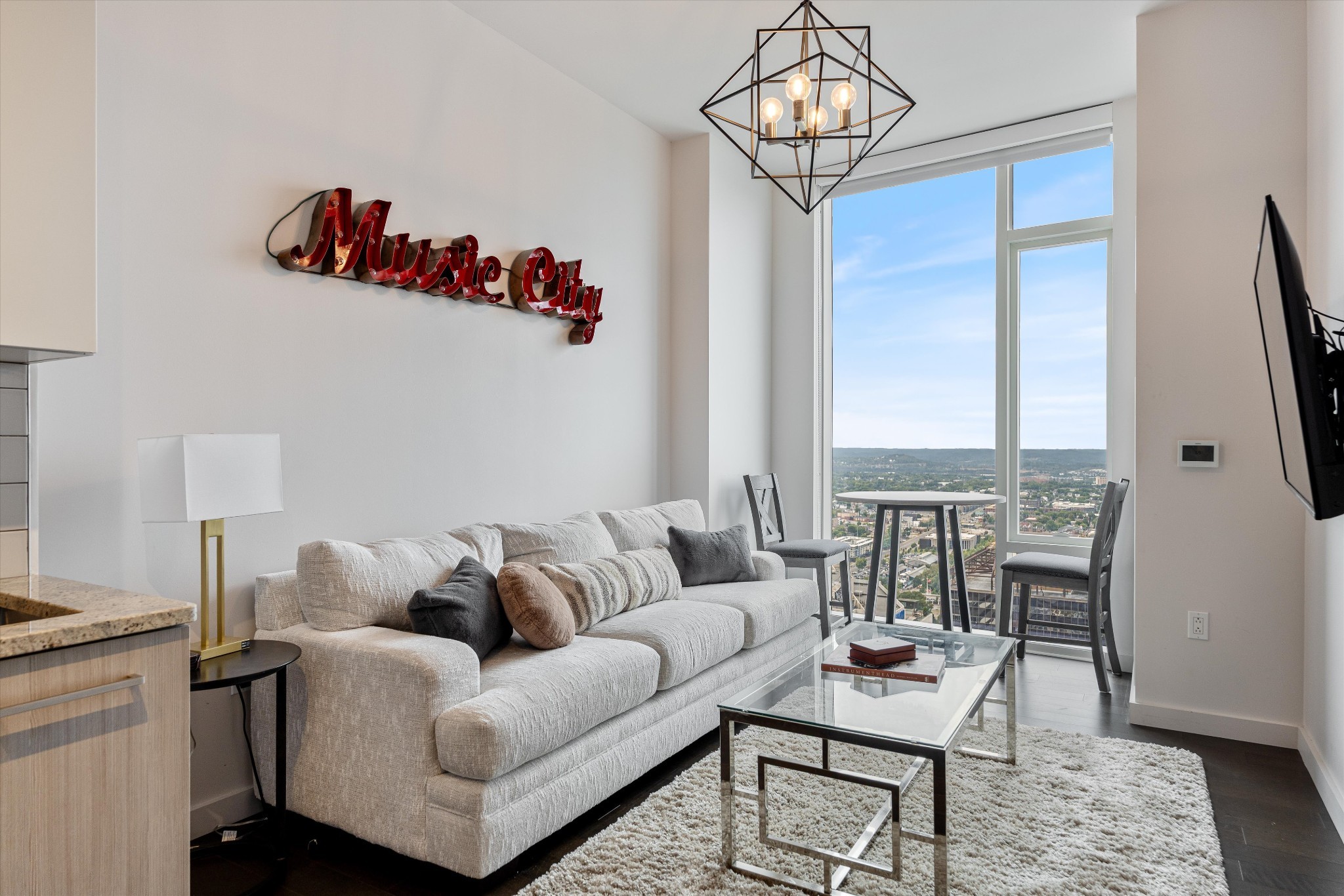 515 Church St Unit: 4102