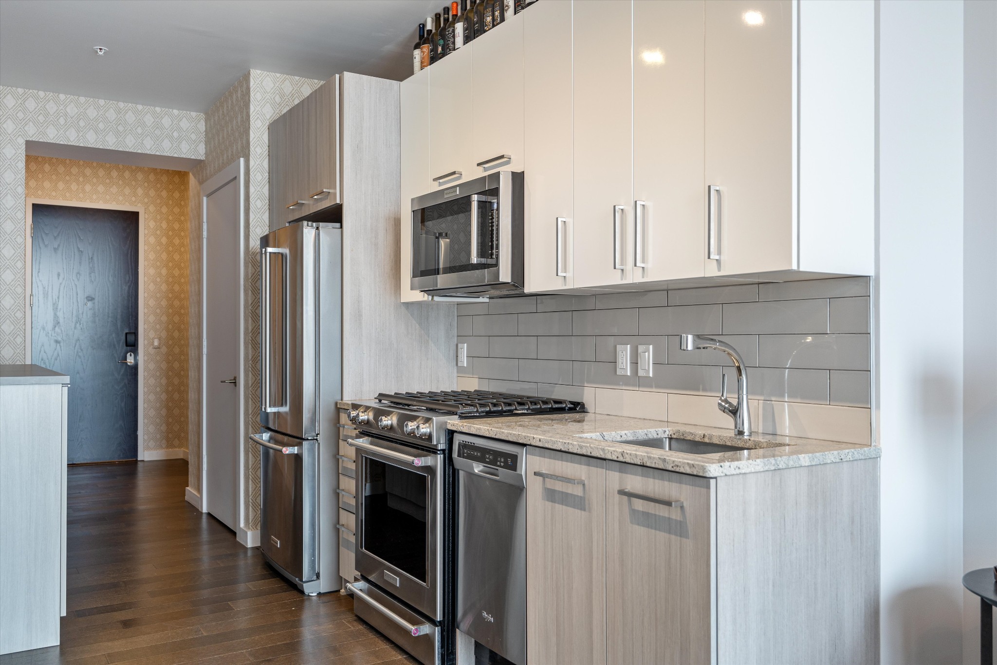 515 Church St Unit: 4102