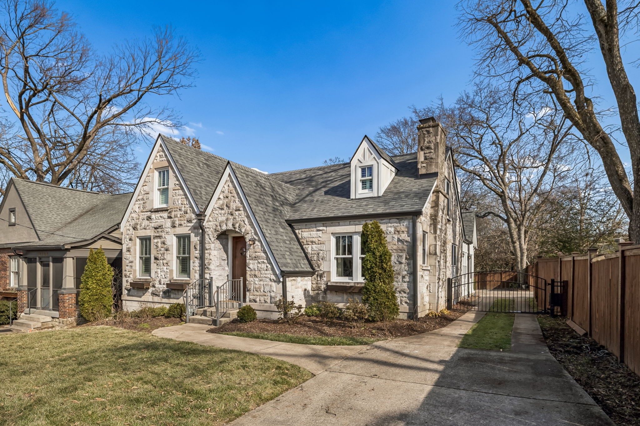 2708 Natchez Trace