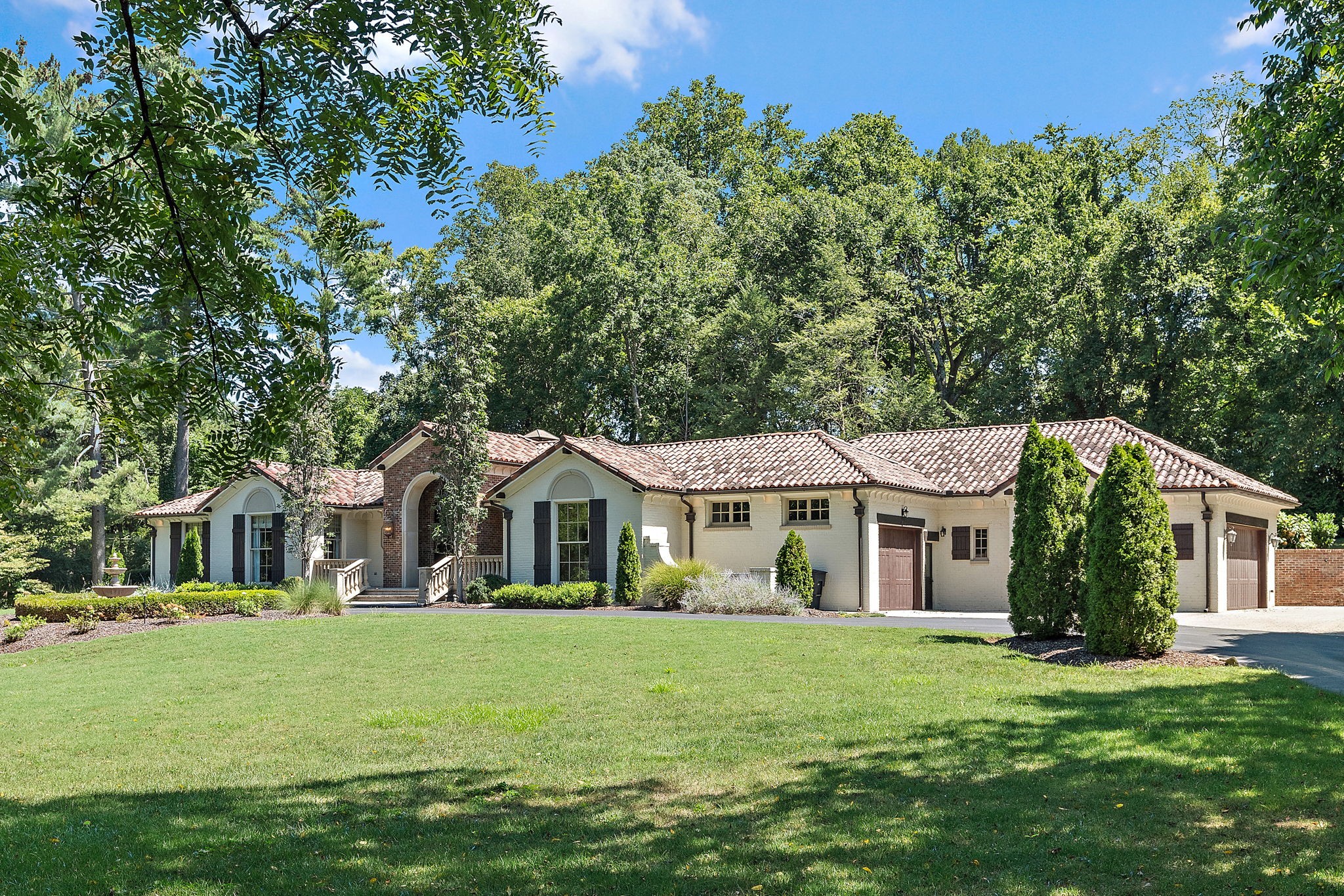 110 Lynnwood Terrace