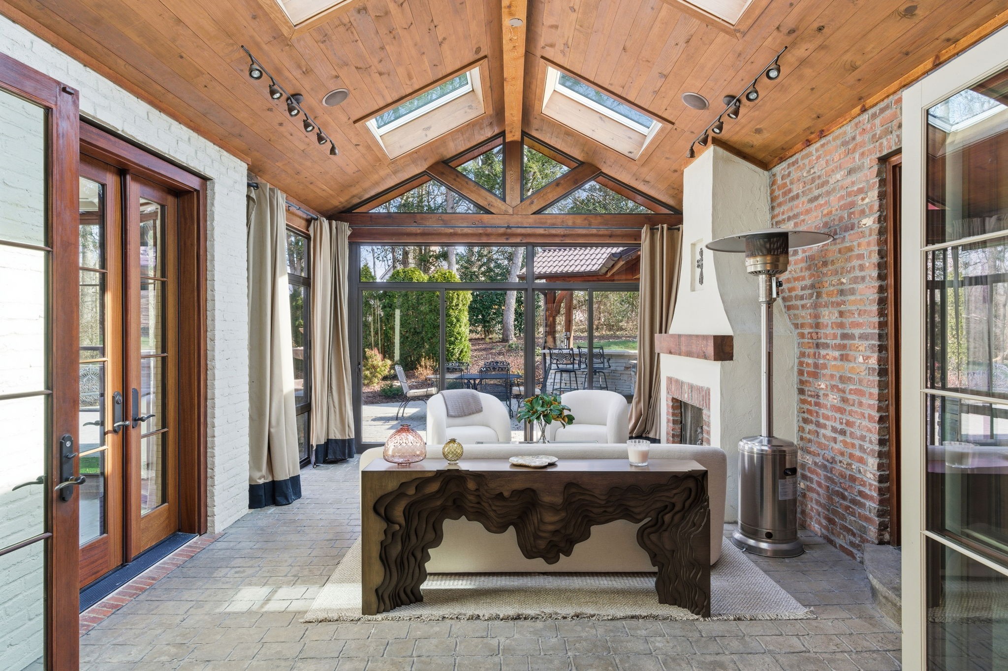 110 Lynnwood Terrace