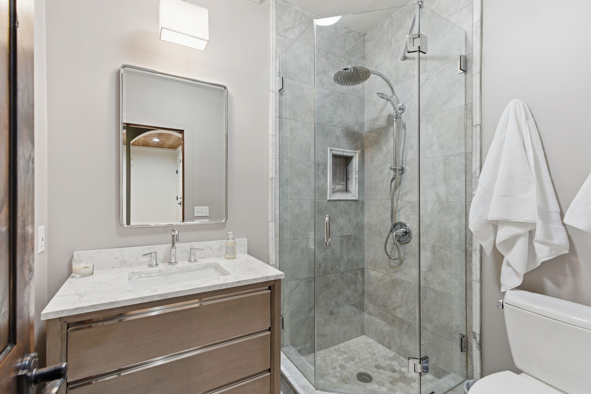 110 Lynnwood Terrace