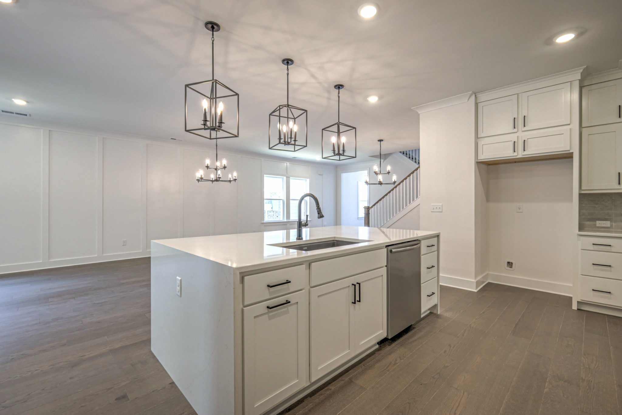 8025 Headwaters Drive