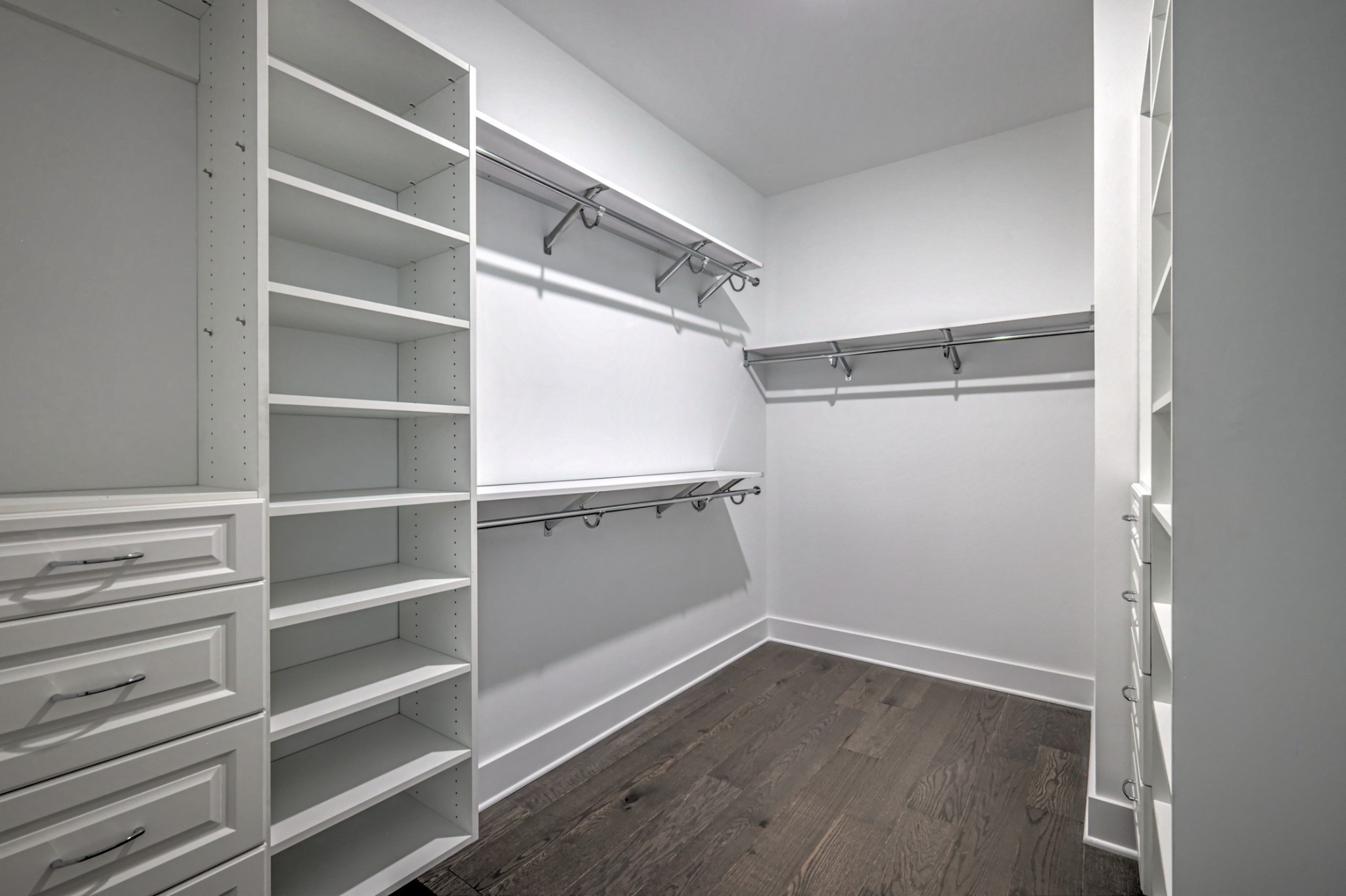 8025 Headwaters Drive