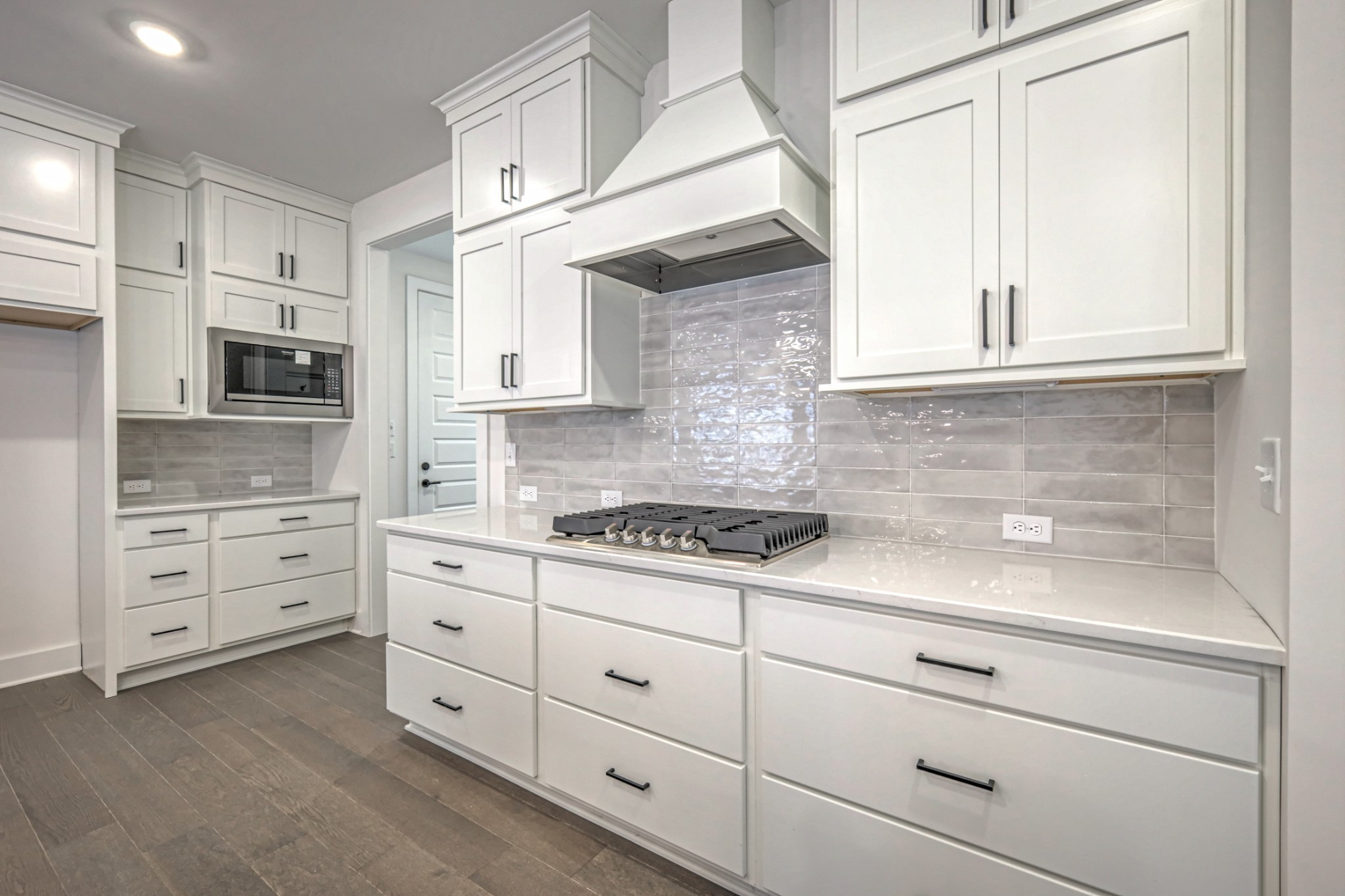 8025 Headwaters Drive