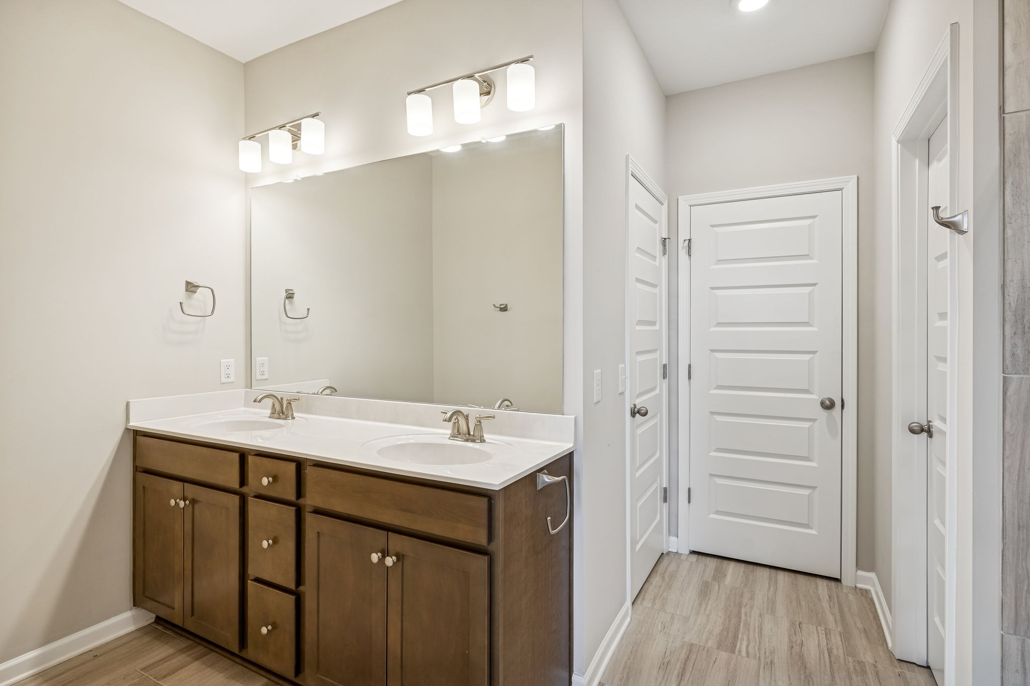 6042 Blackberry Ridge Ln