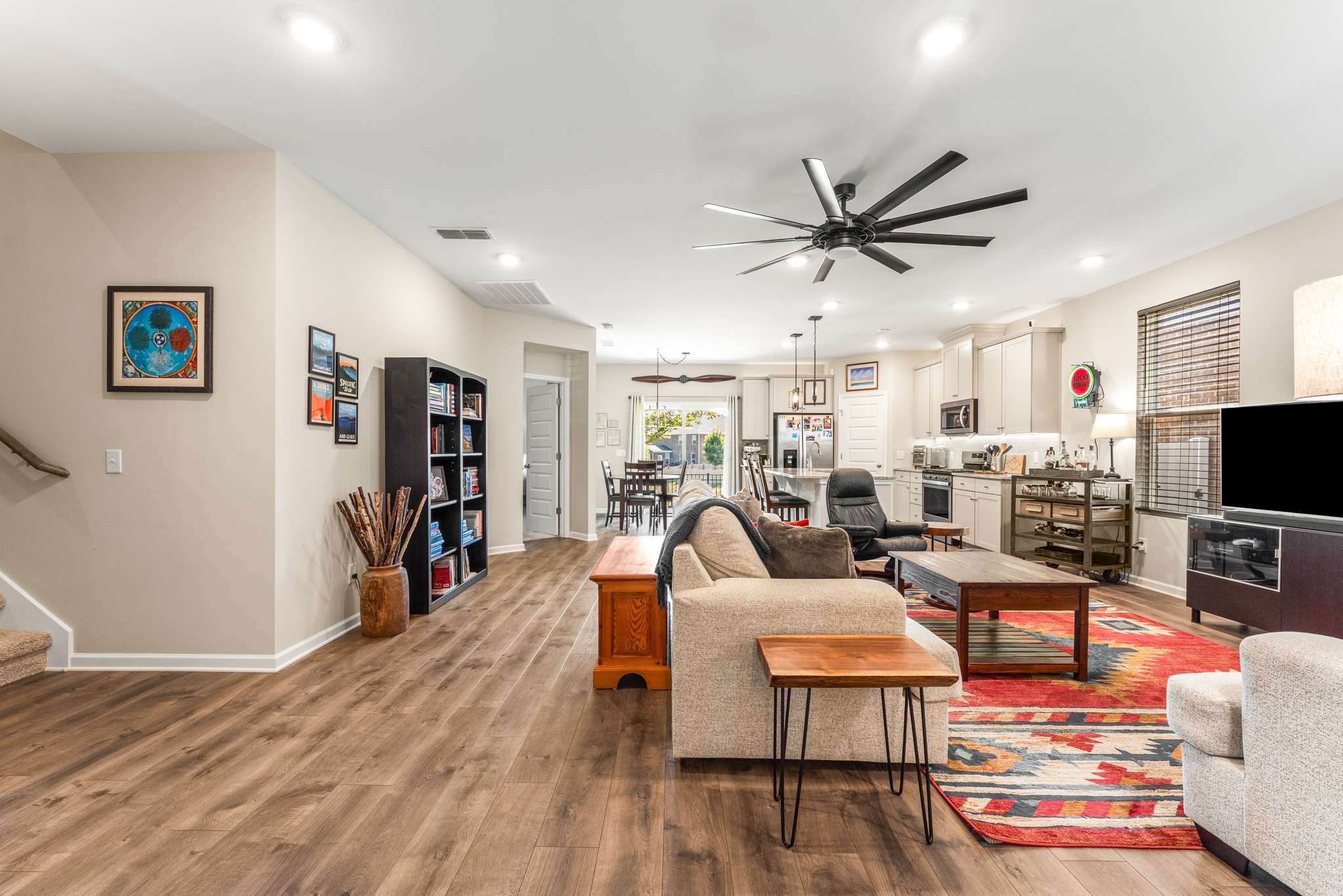 6042 Blackberry Ridge Ln