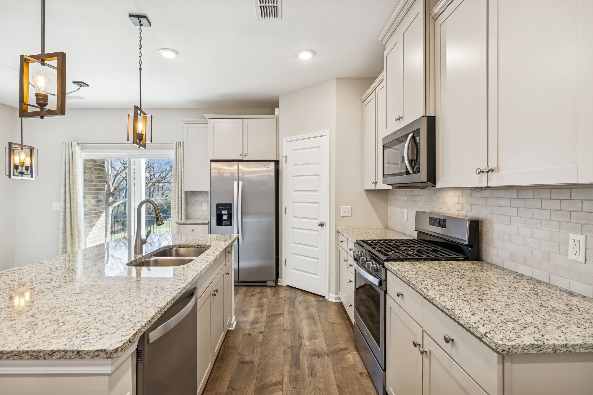 6042 Blackberry Ridge Ln