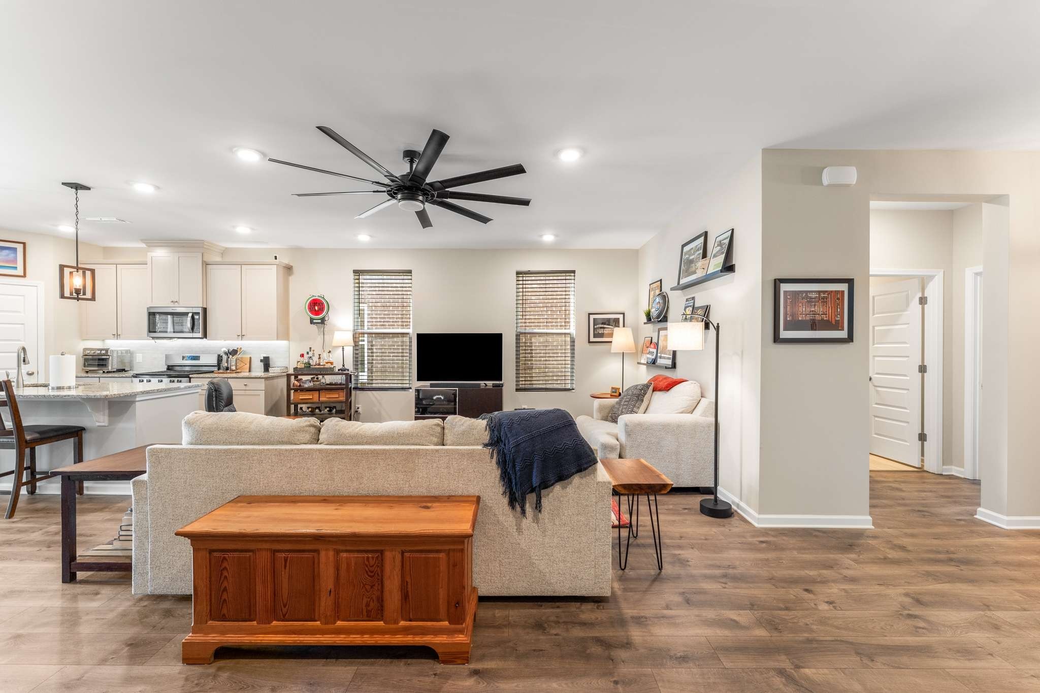 6042 Blackberry Ridge Ln