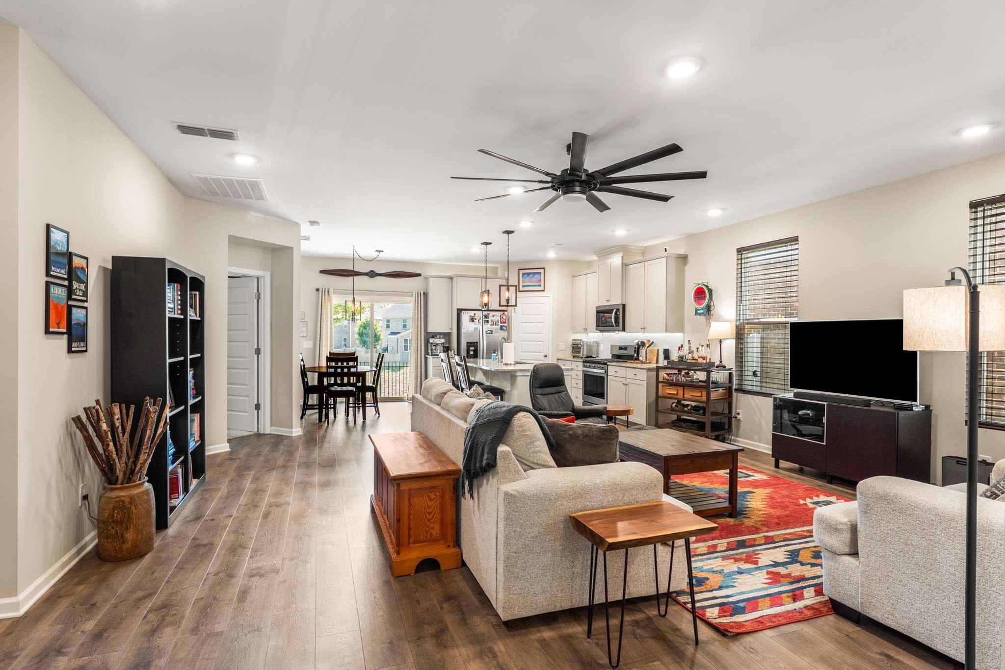 6042 Blackberry Ridge Ln