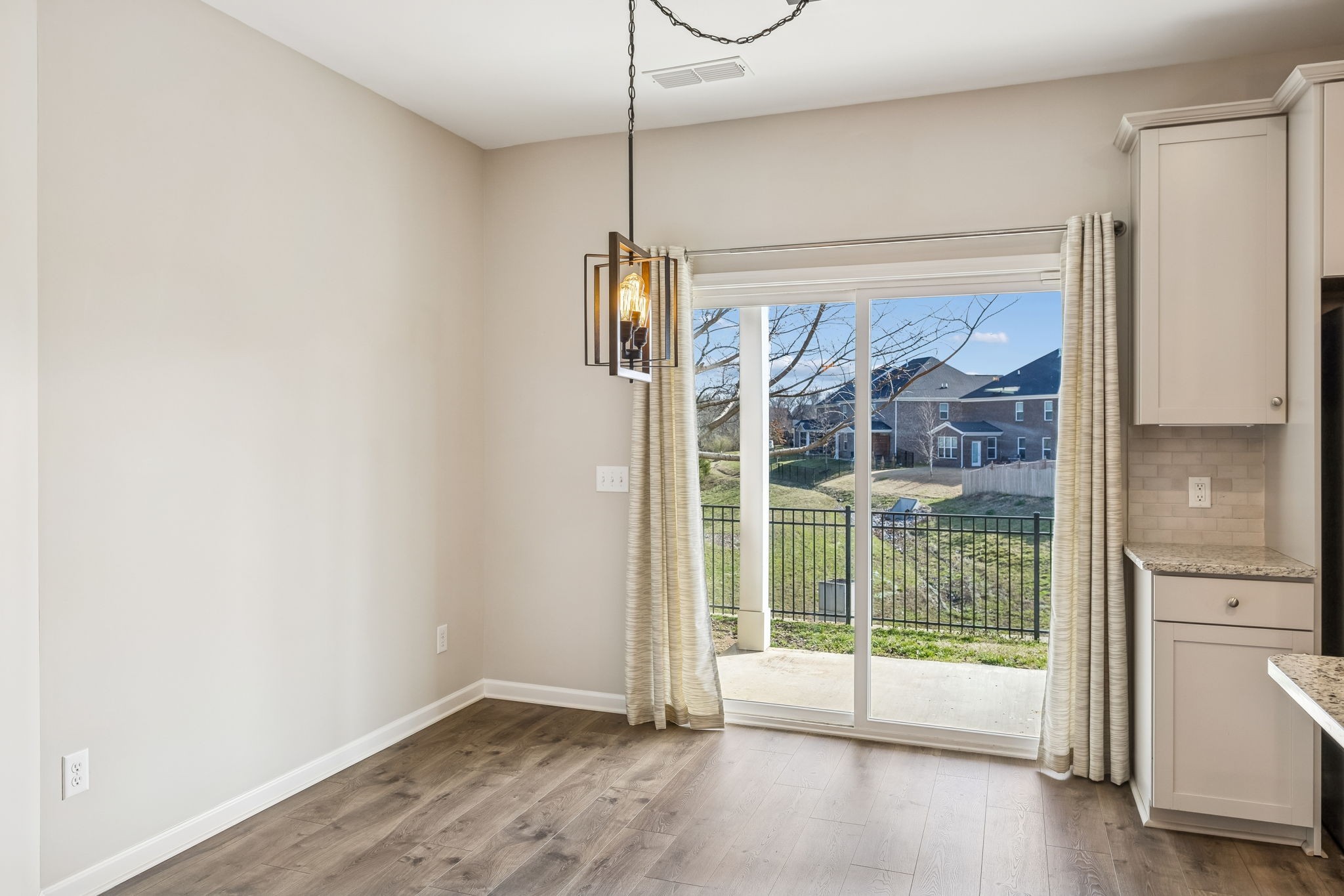 6042 Blackberry Ridge Ln