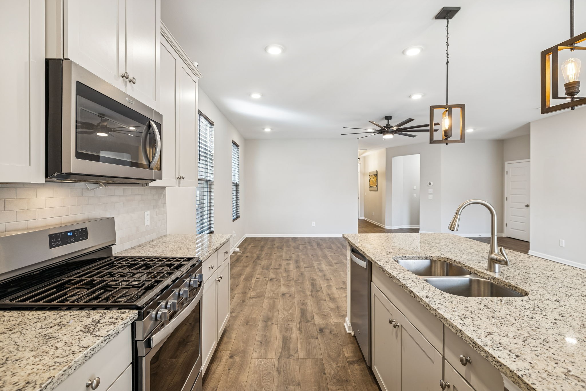 6042 Blackberry Ridge Ln