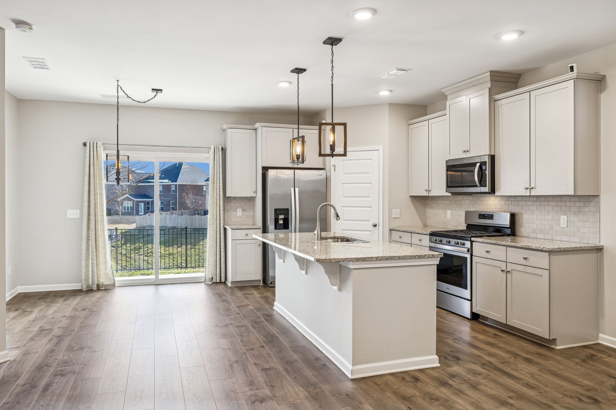 6042 Blackberry Ridge Ln