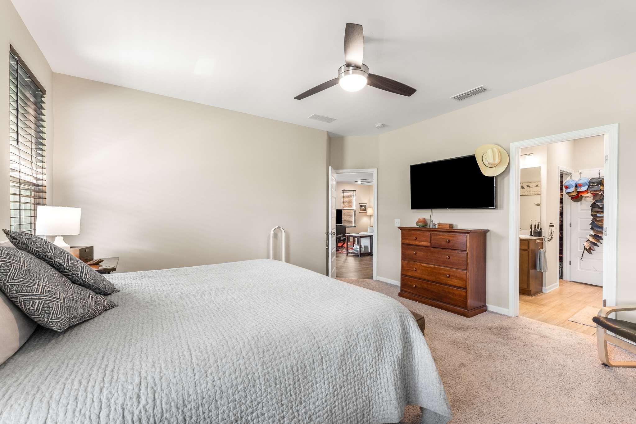 6042 Blackberry Ridge Ln