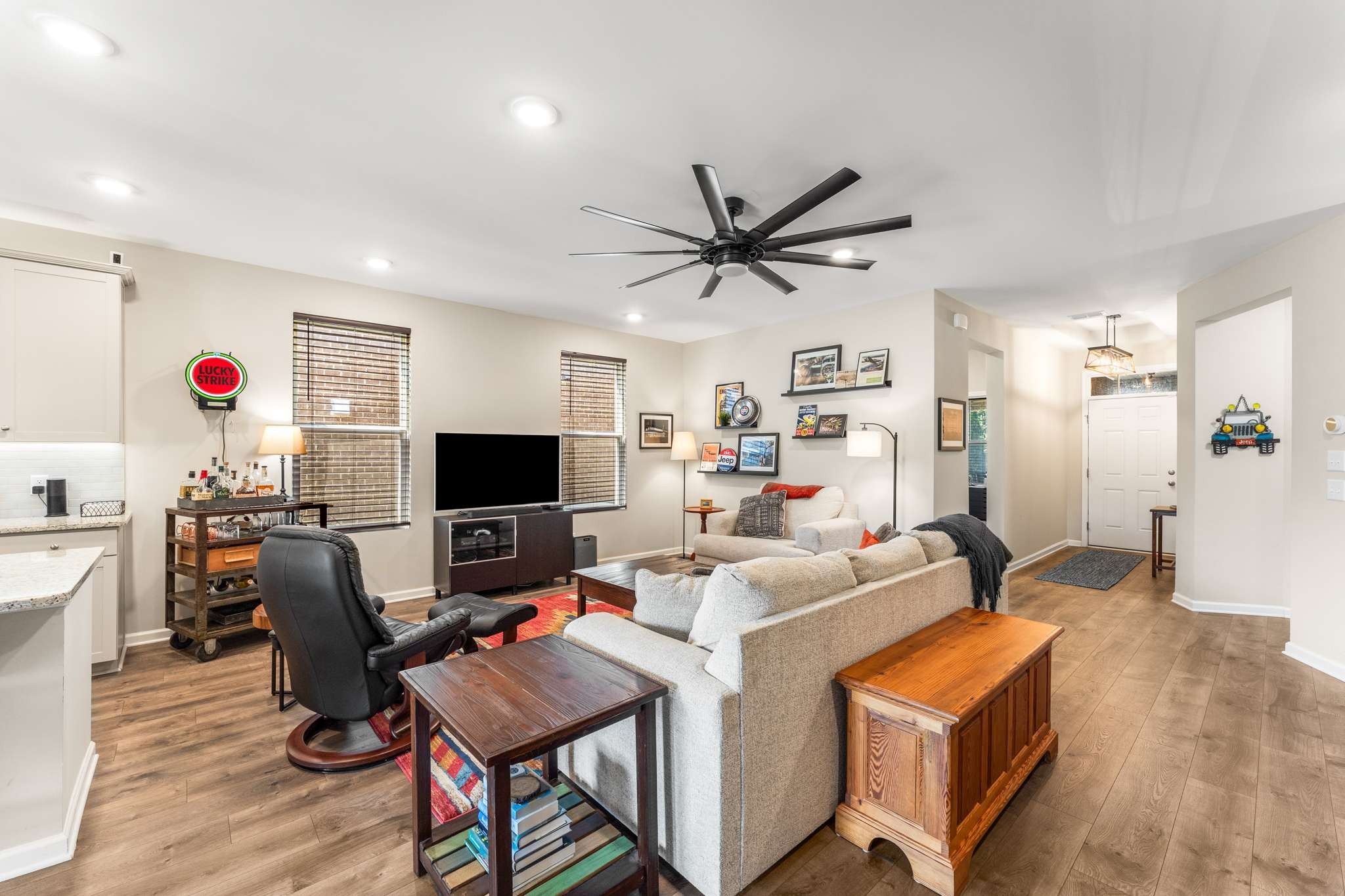 6042 Blackberry Ridge Ln