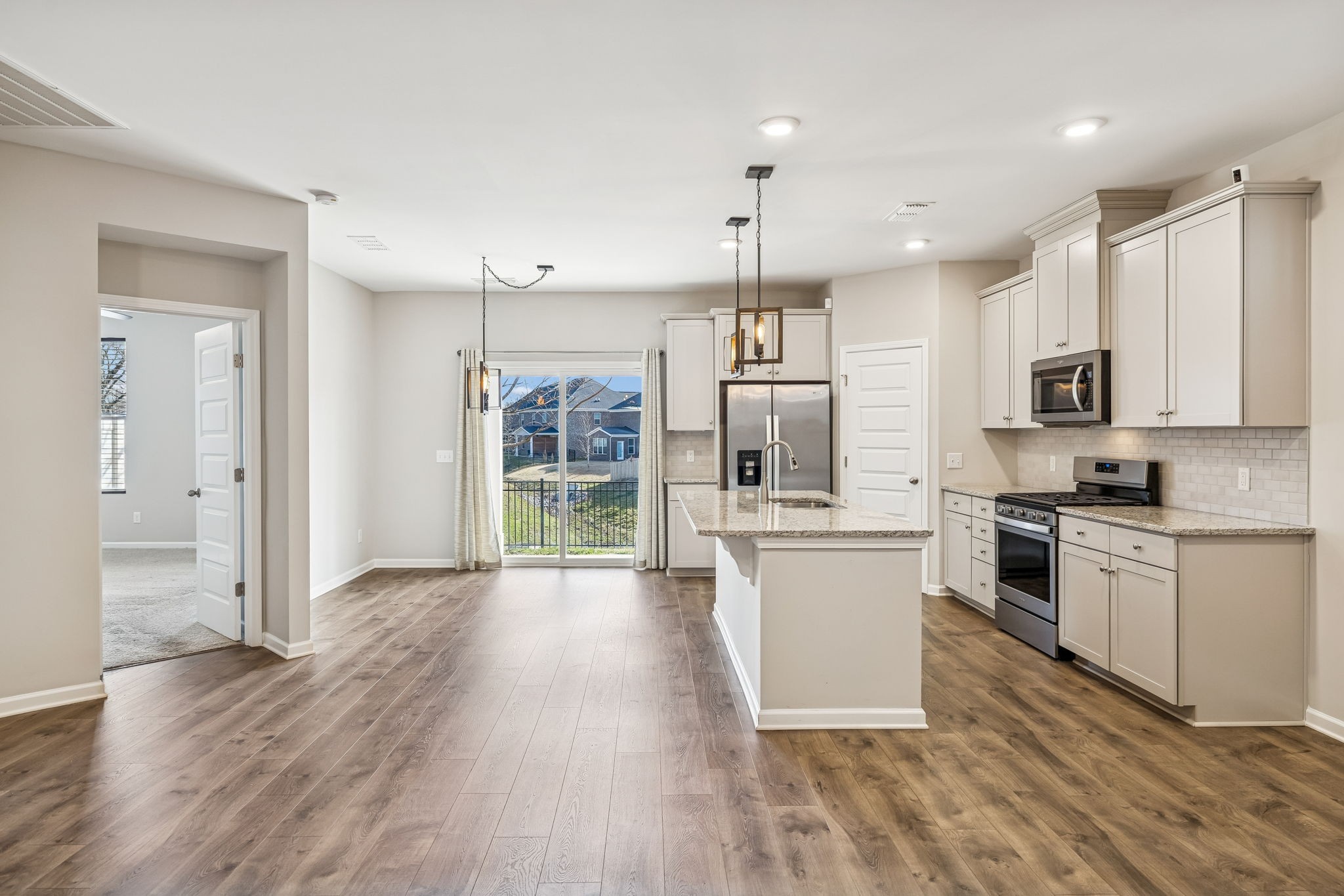 6042 Blackberry Ridge Ln