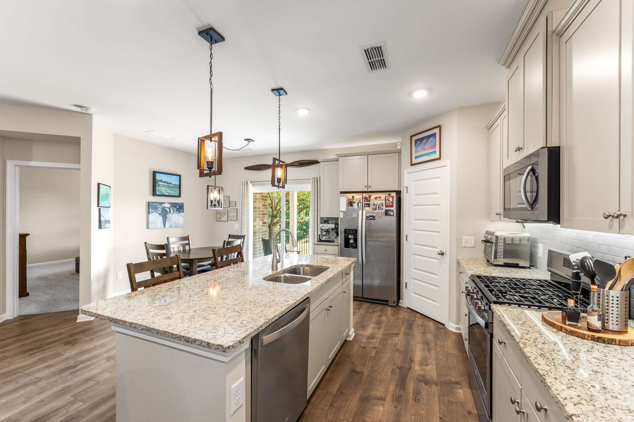 6042 Blackberry Ridge Ln