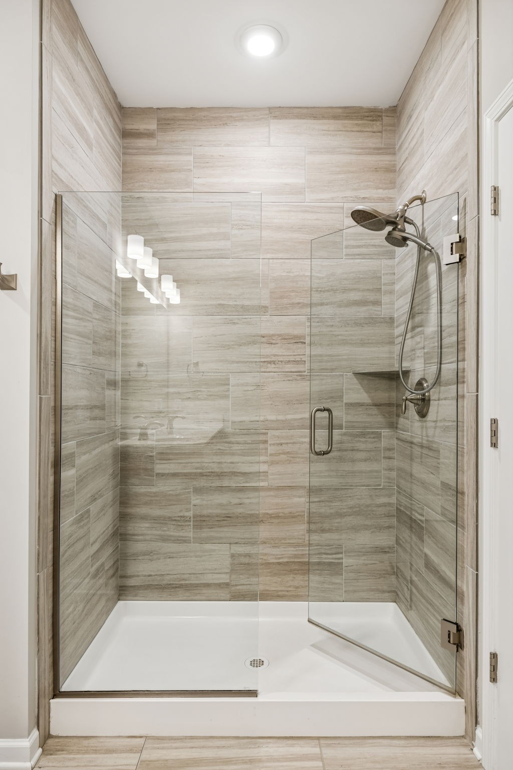 6042 Blackberry Ridge Ln