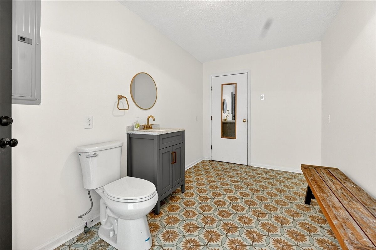 5488 Lickton Pike