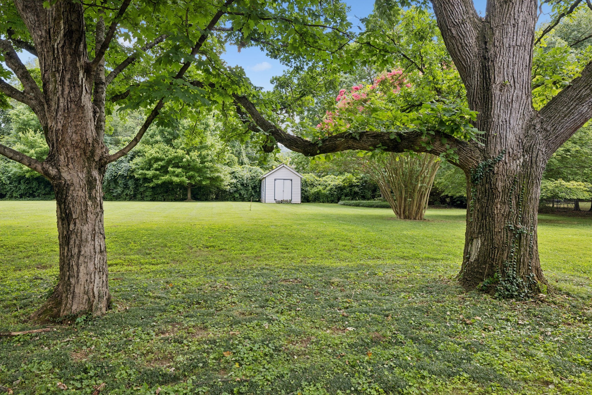 1011 Gateway Ln