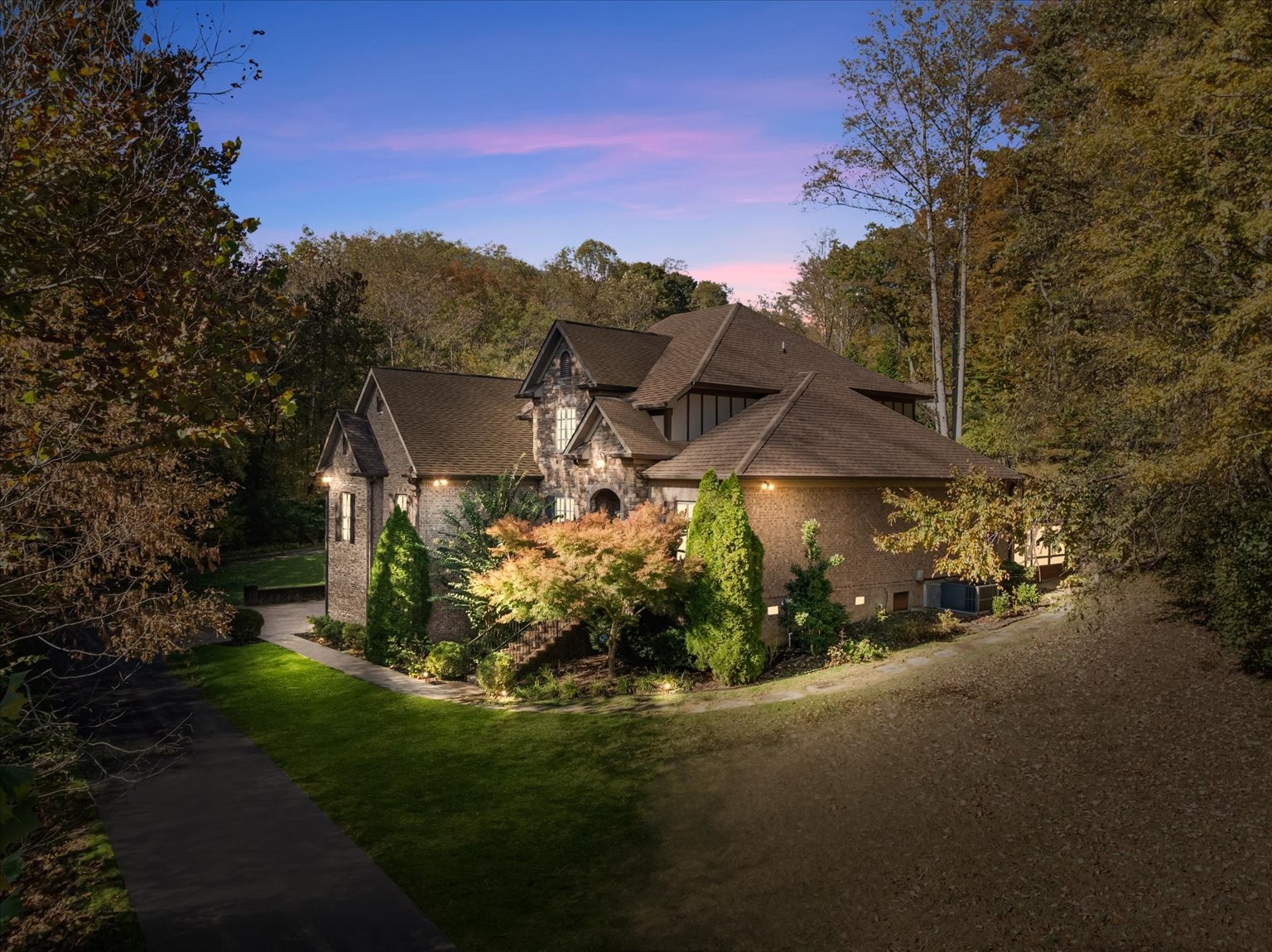 7244 Natchez Pointe Dr