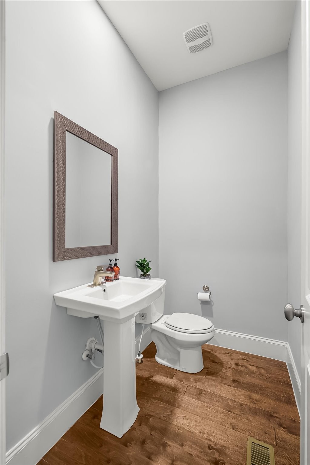 7244 Natchez Pointe Dr