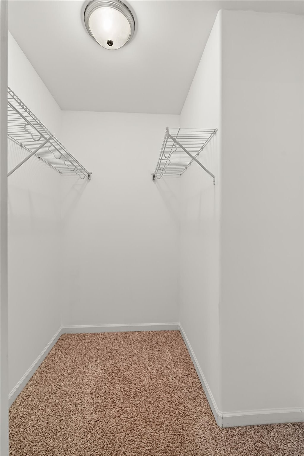 7244 Natchez Pointe Dr