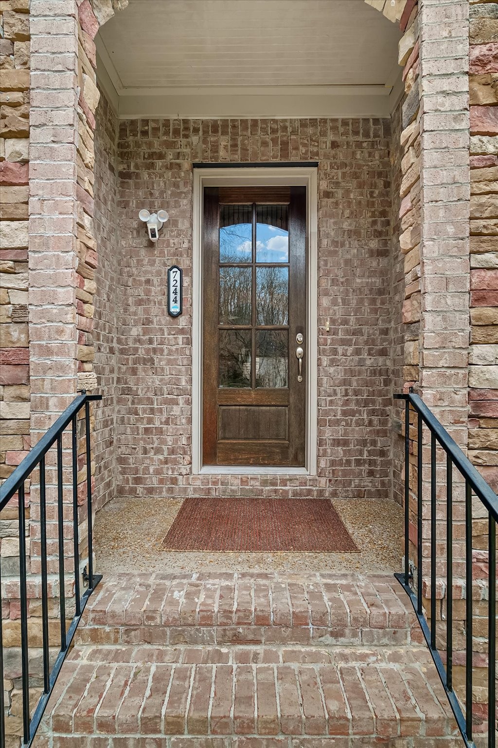 7244 Natchez Pointe Dr