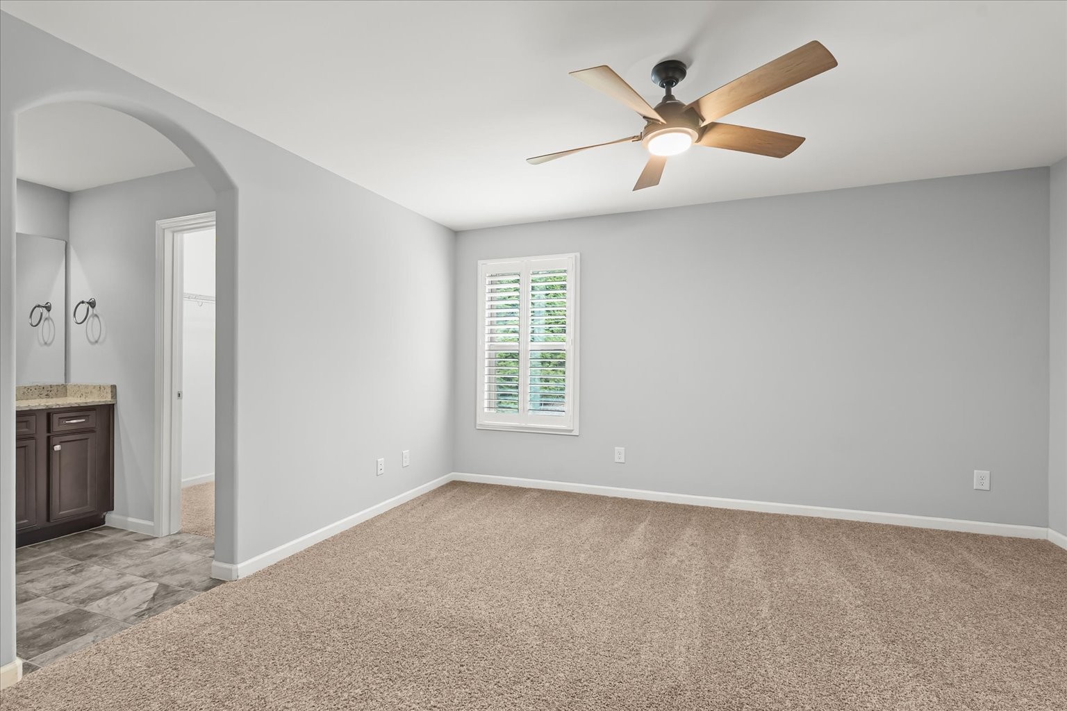 7244 Natchez Pointe Dr