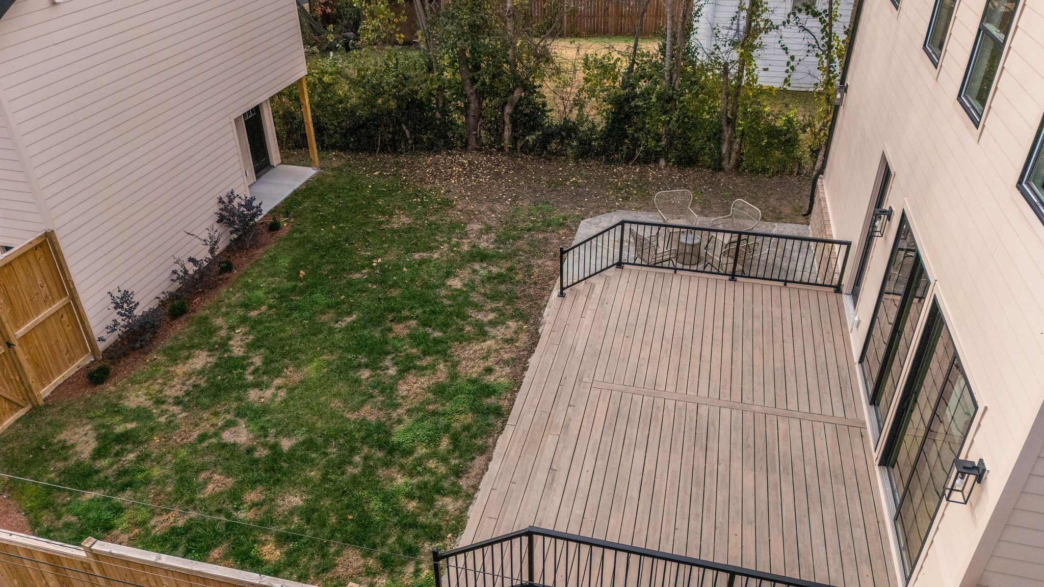736 Douglas Avenue